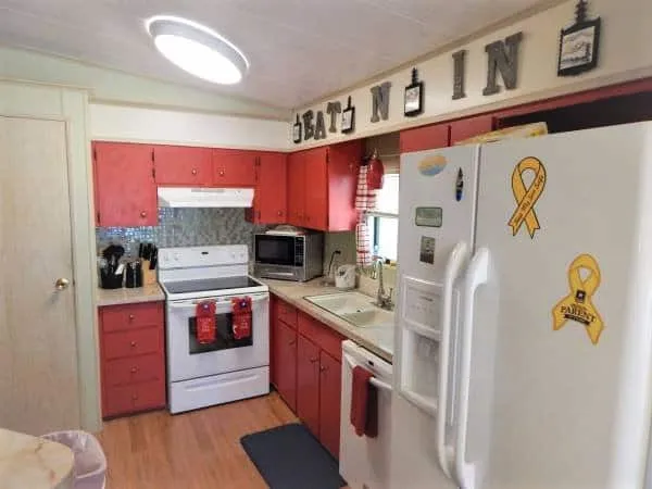 30 gorgeous mobile home kitchen cabinet colors 4 Cheap mobile homes-florida kitchen