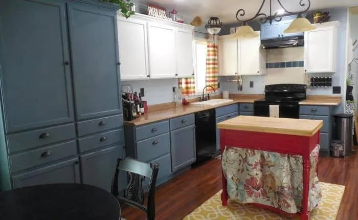 30 gorgeous mobile home kitchen cabinet colors 24 Farmhouse-grey-kitchen