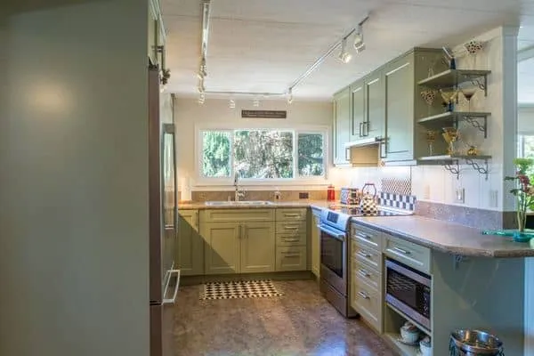 30 gorgeous mobile home kitchen cabinet colors 17 Mobile home kitchen renovation - new mobile home kitchen cabinets